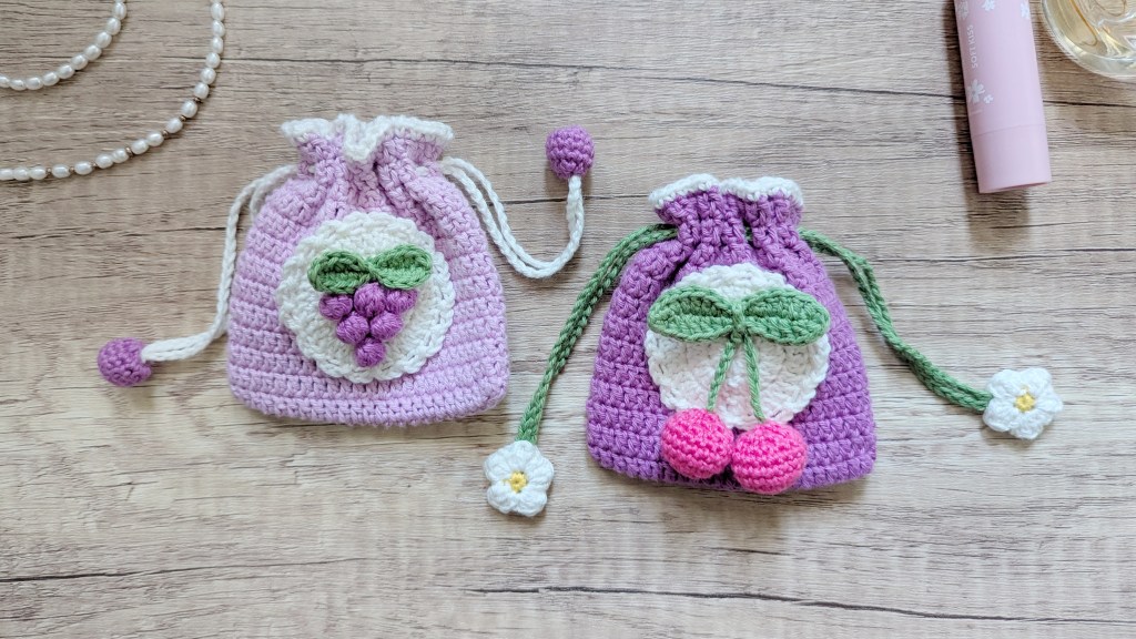 mini crochet pouch with fruit design free pattern